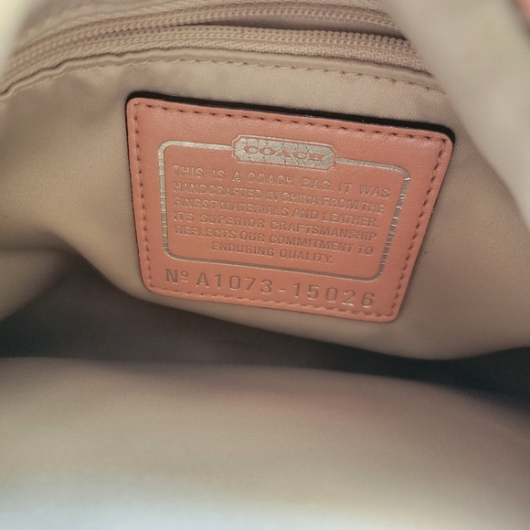 Coach Madison Maggie Shoulder Bag in Antique Rose - Picture 4 of 13